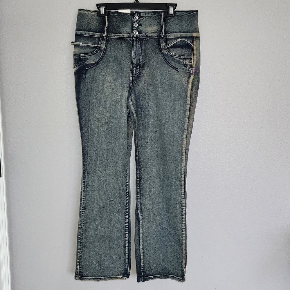 DIAMANTE BOOTCUT JEANS/ SIZE  16